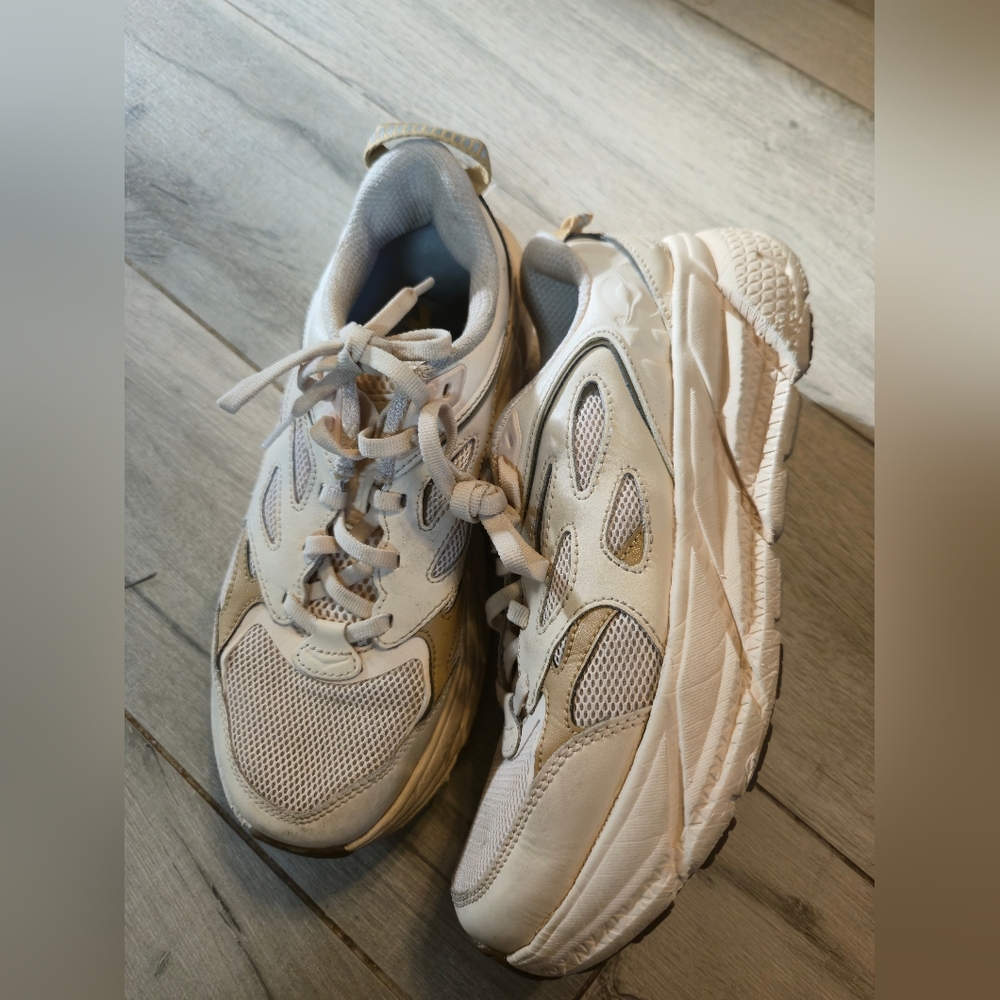 Hoka Clifton Cream and White Sneakers Size 7